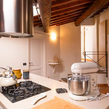 Loft Elegance Apartment Pistoia Bagian luar foto