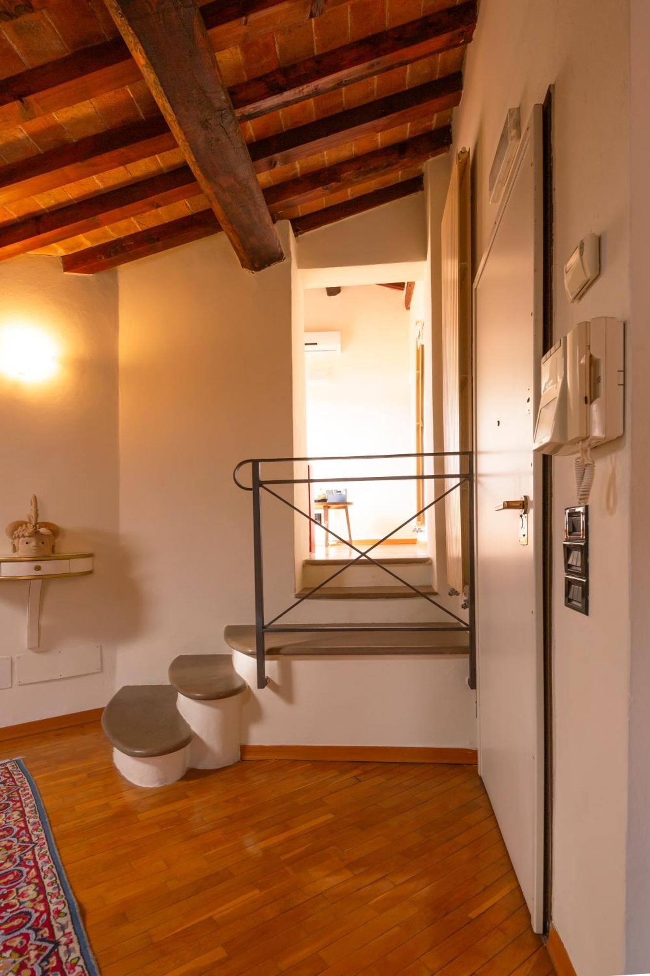 Loft Elegance Apartment Pistoia Bagian luar foto
